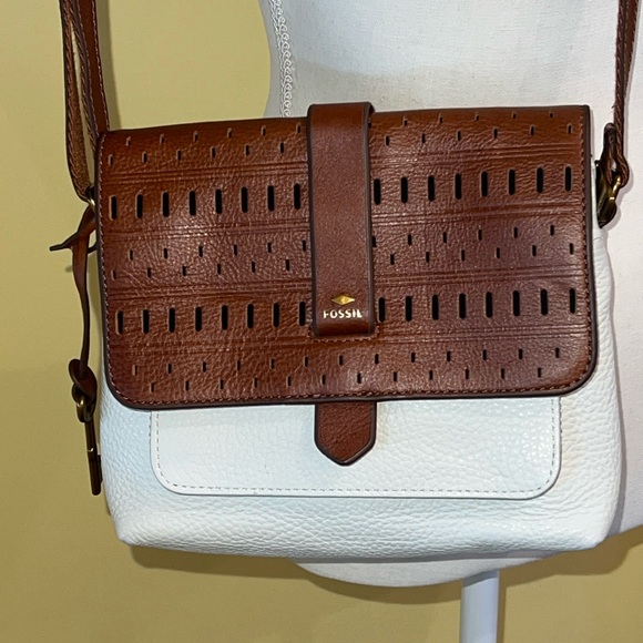 Fossil Handbags - Fossil crossbody euc